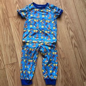 2/$12 Bubble Guppies Pajamas -2T gently used, like new